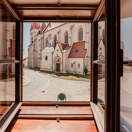 Apartmany Stare Mesto 즈노이모 외부 사진
