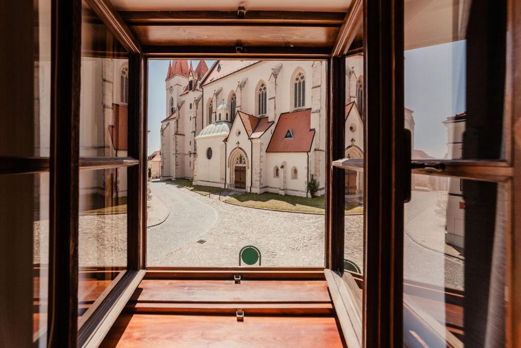 Apartmany Stare Mesto 즈노이모 외부 사진